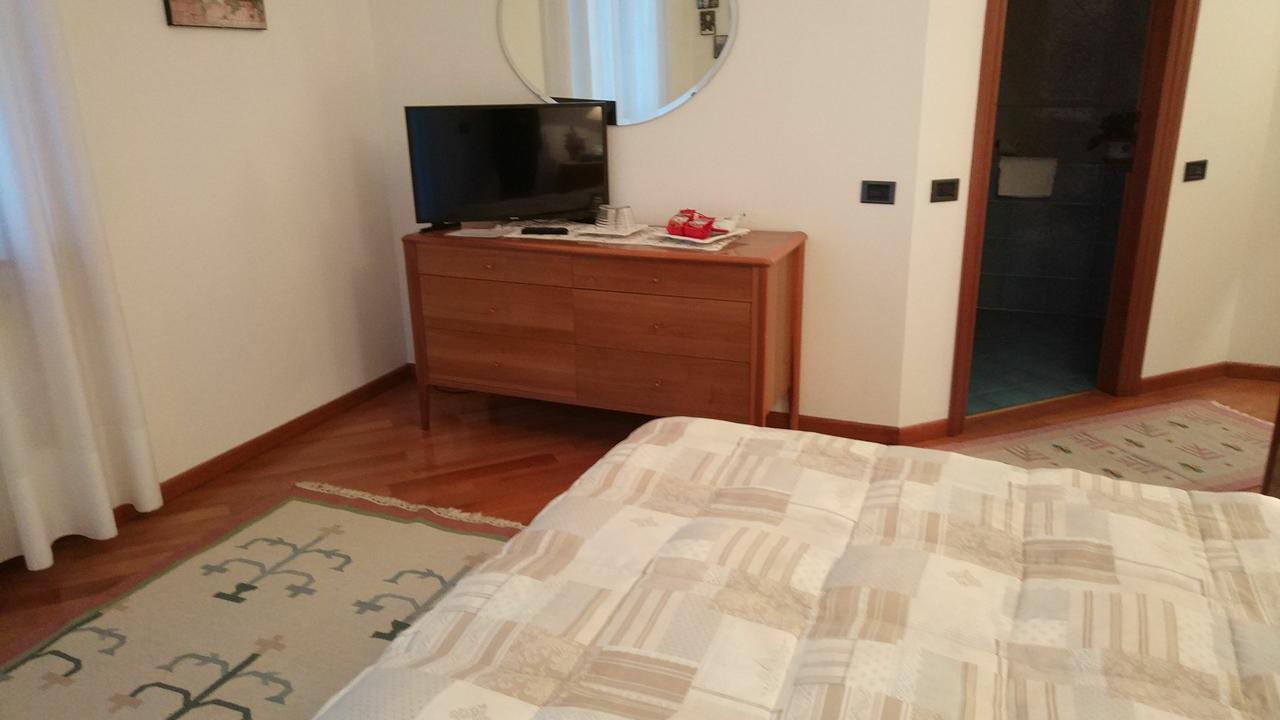 Marinella B&B Cornale Bagian luar foto