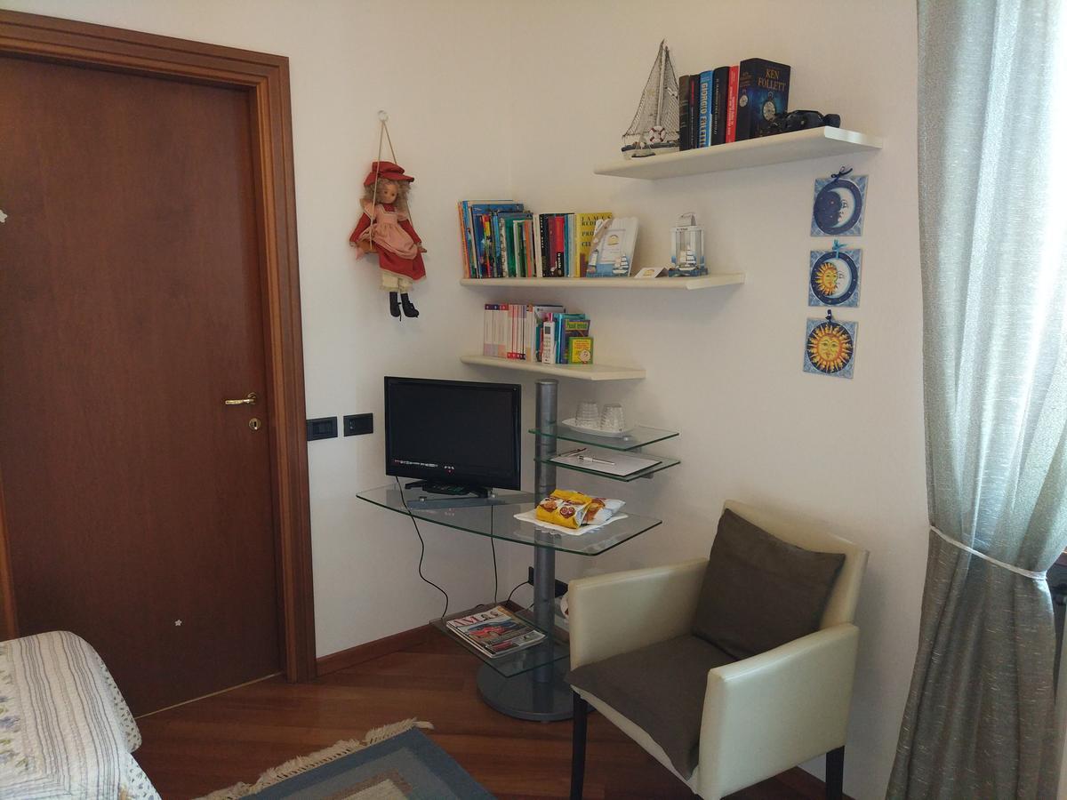 Marinella B&B Cornale Bagian luar foto